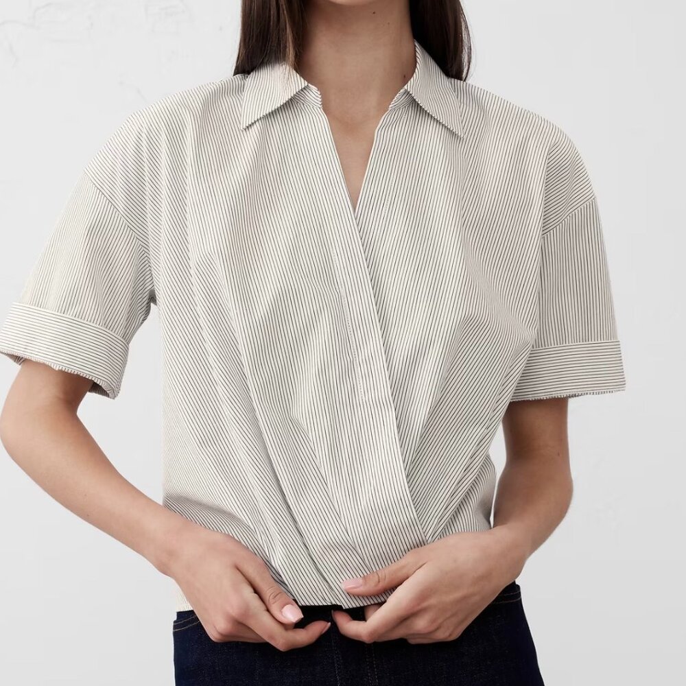 NWT Collared Wrap Popover Top